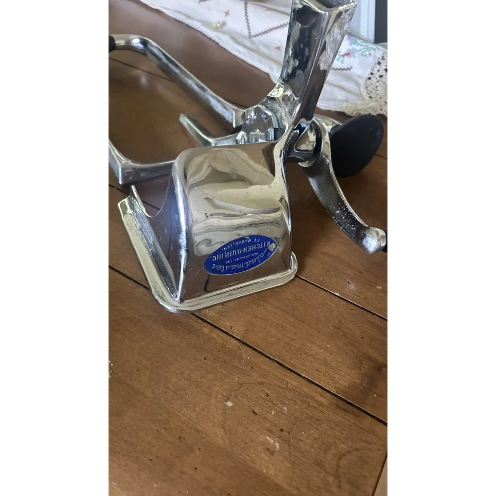 Saladmaster Machine Food Processor  Grater Cutter Slicer Shredder Kitchen Quip